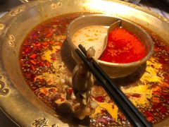 -哥老官重庆美蛙鱼头(松江地中海十八哥店)