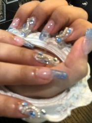-芊屿芊浔美甲