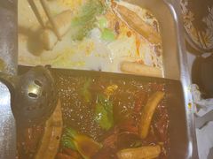 -尚尚仙·酸汤猪手·猪肚鸡火锅(华联万柳购物中心店)