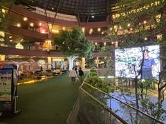 -瑞虹新天地月亮湾