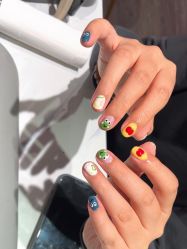 -丽心自助美甲美睫