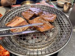 -草家酱蟹炭火烤肉店(珲春南路一店)