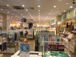 -爱婴室(上海浦建路店)