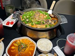 -辣尚瘾·烤鱼·新川菜(牡丹园直营店)