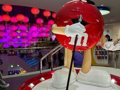 -m豆巧克力世界(上海世茂广场店)