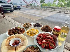 -丹水桥地锅鱼·翘嘴鲌·地方特色全鱼宴(丹江口大坝店)