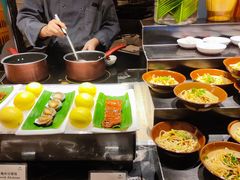 -岷山饭店-芝芝自助餐厅