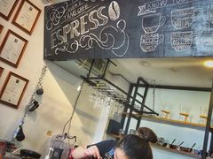 -唐咖精品咖啡(大理古城手冲店)