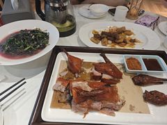 -香山湖家家宴(中山陵店)