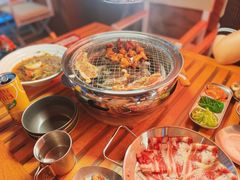 -叽叽扎扎烤肉场(生态城万达店)