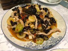 鱼香肉丝-付掌柜在成都·热炒砂锅集(金禾店)