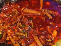 -包整·丝娃娃(一览甲秀楼风景店)