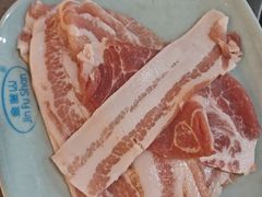 -金滏山·烤肉海鲜火锅自助(襄阳万达店)