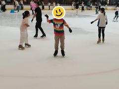-冰纷万象滑冰场(深圳万象城店)