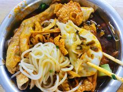 -鹿寨小何螺蛳粉店