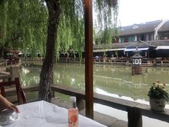 -周庄红庭演艺酒吧