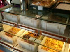 面包甜点陈列柜-申氏糕点(三好街店)