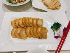 -梅龙镇酒家(南京西路总店)