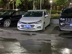 -神州租车(白云机场T1服务点)