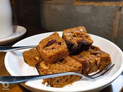 -斯多格书乡(北京大学畅春园店)