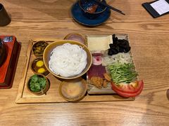 蒙自过桥米线-麦麦山云南菜(复地活力城店)