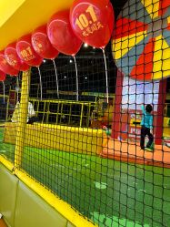 -蹦蹦跳跳(新奥购物中心店)