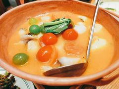 版纳野果酸汤鱼-云海肴云南菜(正大广场店)