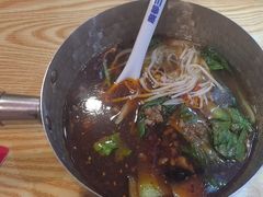 -魔都三兄弟酸辣粉·蘸卤炸串(虹桥万科店)