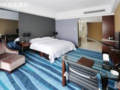 数码大床房-福州金融街万达鳌峰洲地铁站锦江都城酒店