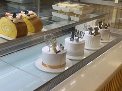 -焙丽拾光(麦凯乐直营店)