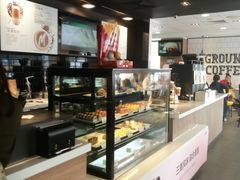 面包甜点陈列柜-麦当劳(健德桥得来速店)