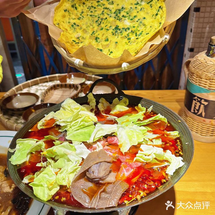 京妞儿美食｜排队一小时‼️只为吃到这口儿重庆冒血旺