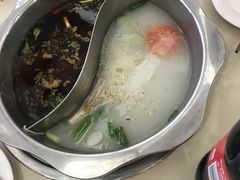 -袁记串串香(泉水轻轨站店)