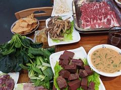 -老北京热气涮羊肉·小龙虾·烤鱼(呼玛路店)