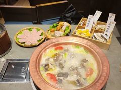 -阿婆情腊排骨火锅·野生菌季(古城旗舰店)