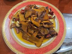 -菌之家·专业纯野生菌火锅·特色炒菌