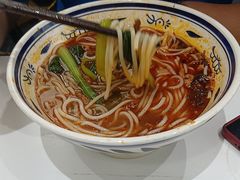 -阿瓦山寨·湘菜现炒·剁椒鱼头王(咸阳总店)