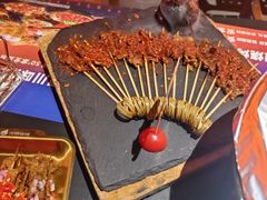 -何师烧烤Pro ·小龙虾·江湖川菜·精酿啤酒(太古里店)