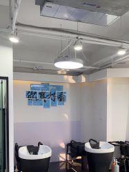 -V7 HAIR SALON