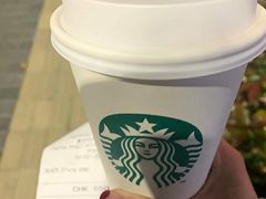 草莓星冰乐-星巴克臻选(盐城金鹰聚龙湖店)