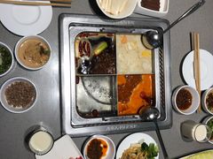 -海底捞火锅(公益西桥店)