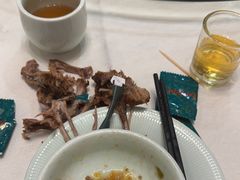 -五谷芳乳鸽王(梅沙老店)