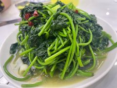 -丹水桥地锅鱼·翘嘴鲌·地方特色全鱼宴(丹江口大坝店)