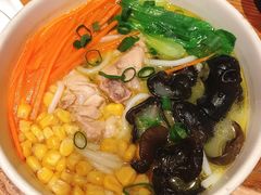 -云海肴·汽锅鸡·云南菜(天山百盛优客店)