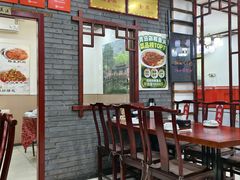 -湖南人家湘菜馆(镇江路店)