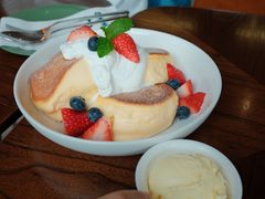 草莓舒芙蕾松饼-WOKKA by艮上(中海环宇荟店)