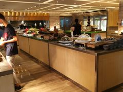 自助取餐区-北京王府井希尔顿酒店·万斯阁西餐厅