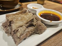 手抓羊肉半斤-贯贯吉·清真餐厅(浙江中路店)