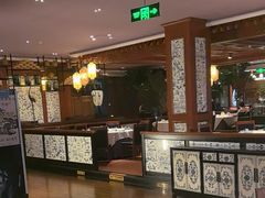 -八府香鸭·啫啫煲(华山路店)