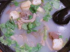-小杨生煎(金山百联购物中心3楼店)